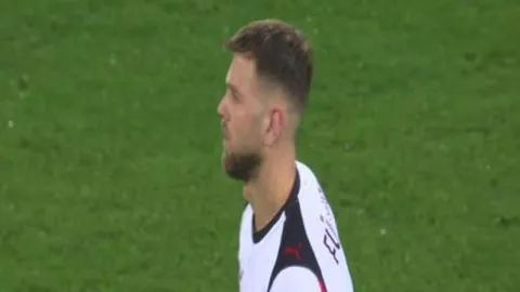 热火次节反击黄蜂得分荒，半场22-2逆转领先10分，维金斯表现抢眼！